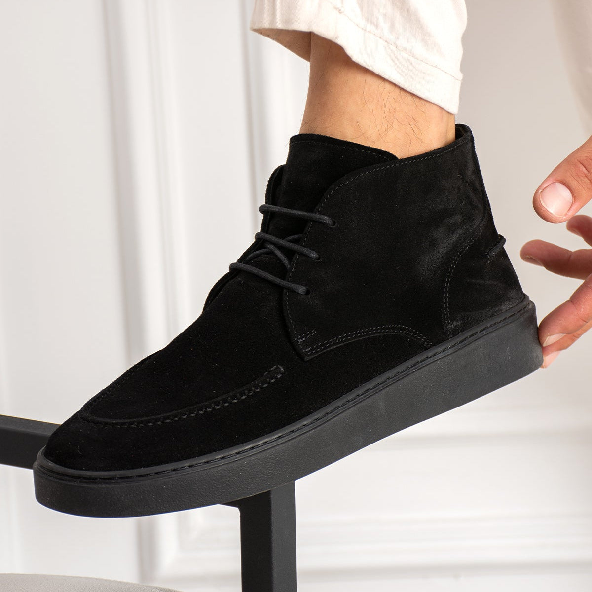 Chukka Boot Suede Black Milano