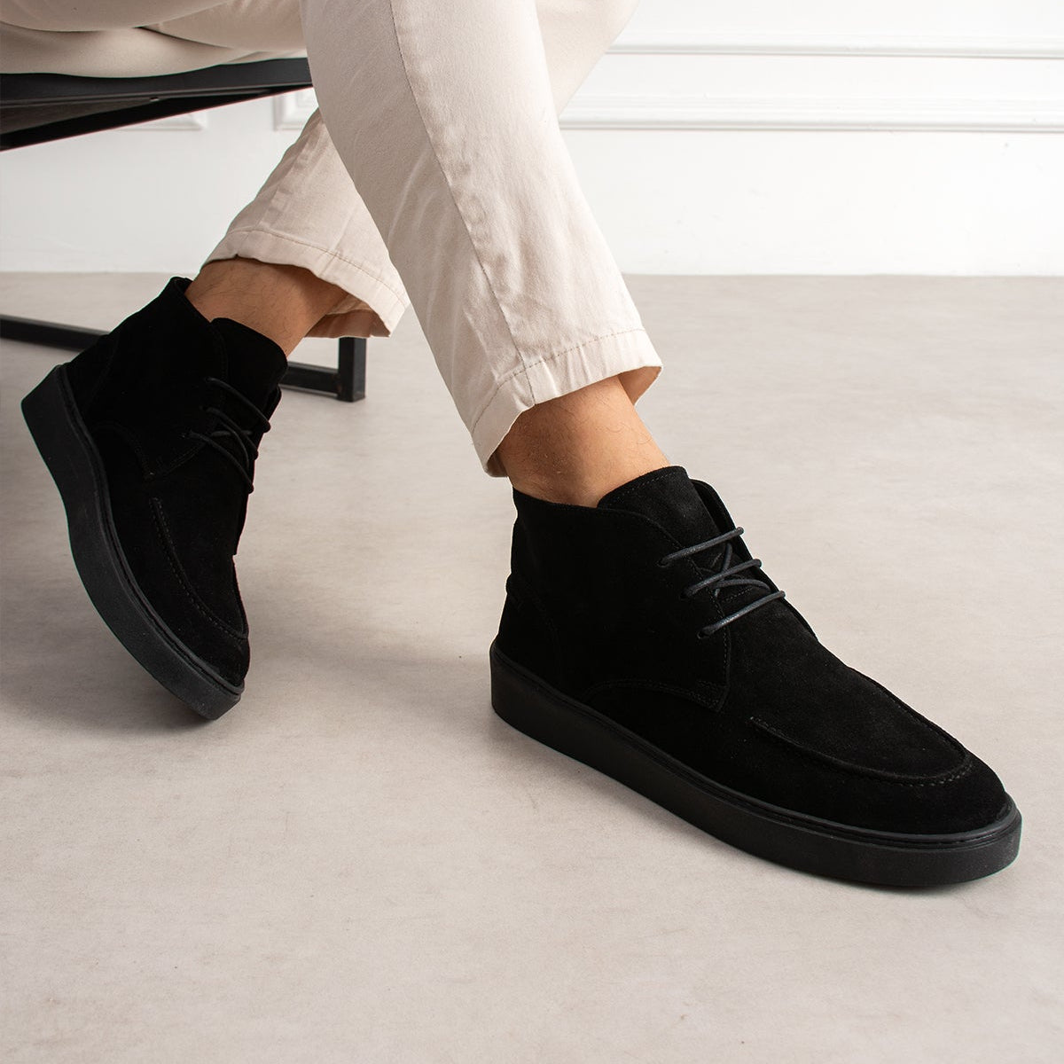 Chukka Boot Suede Black Milano