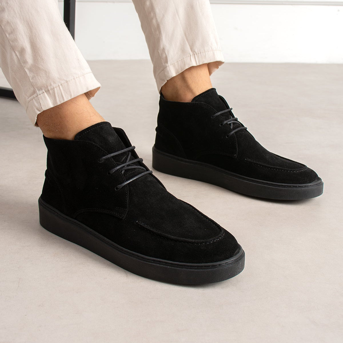 Chukka Boot Suede Black Milano