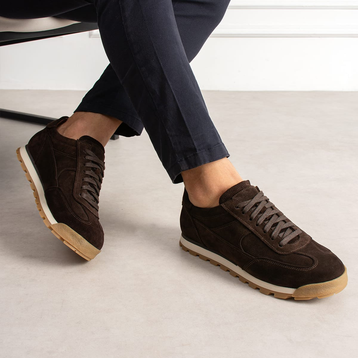 Sneaker Casual Runner Suede DarkBrown