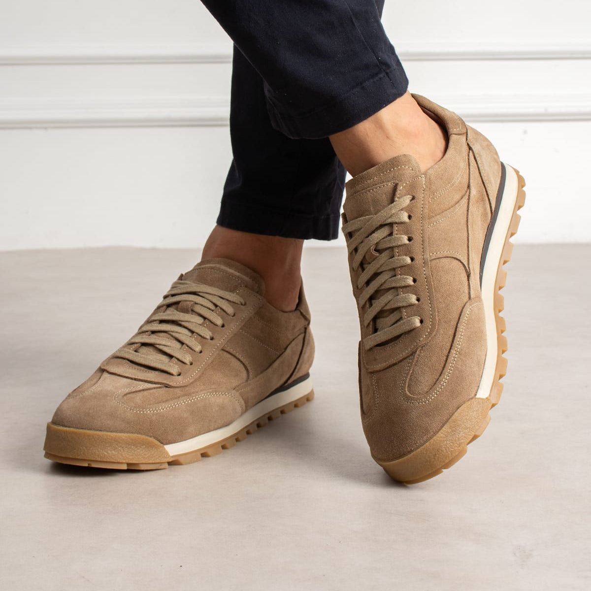 Sneaker Casual Runner Suede Beige