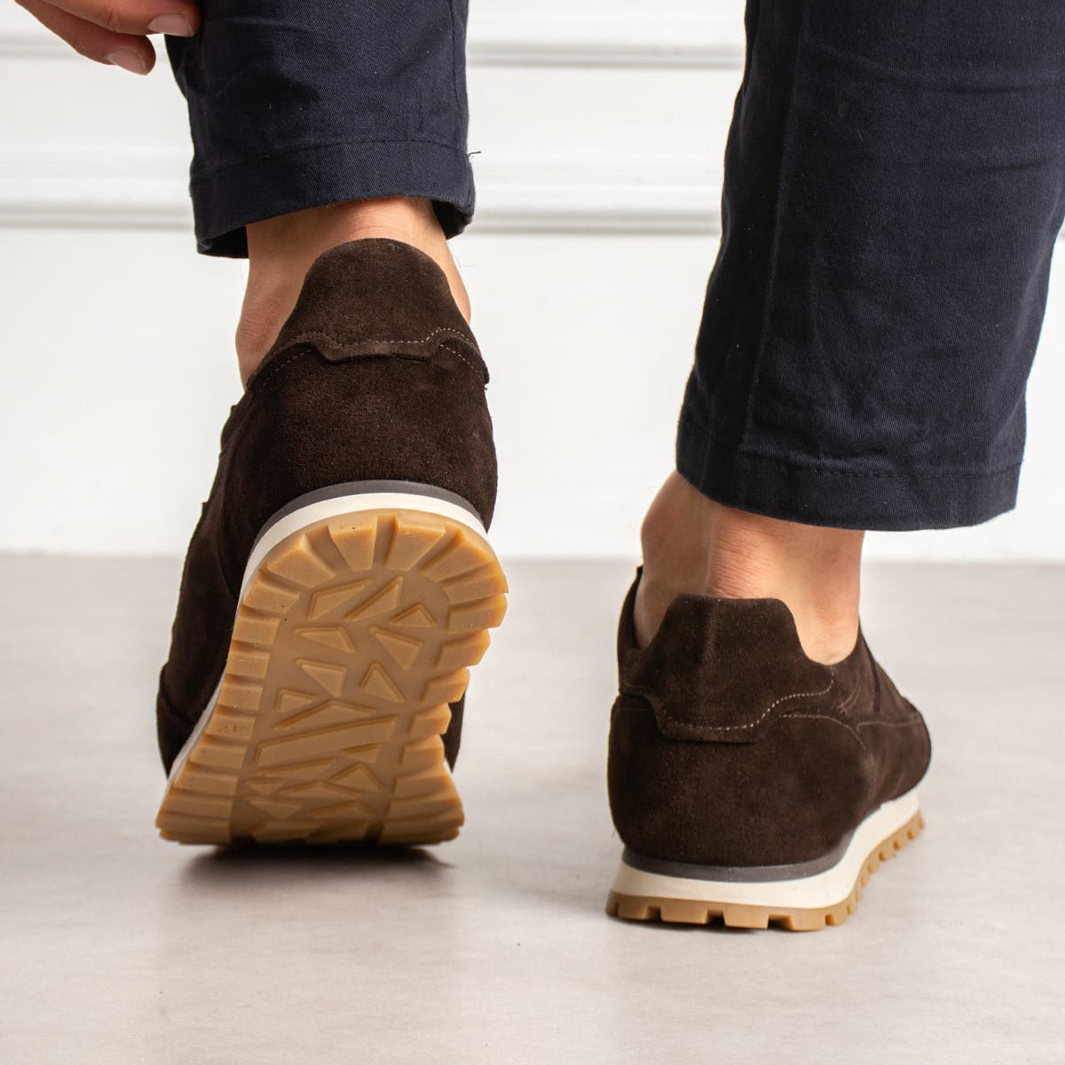 Sneaker Casual Runner Suede DarkBrown