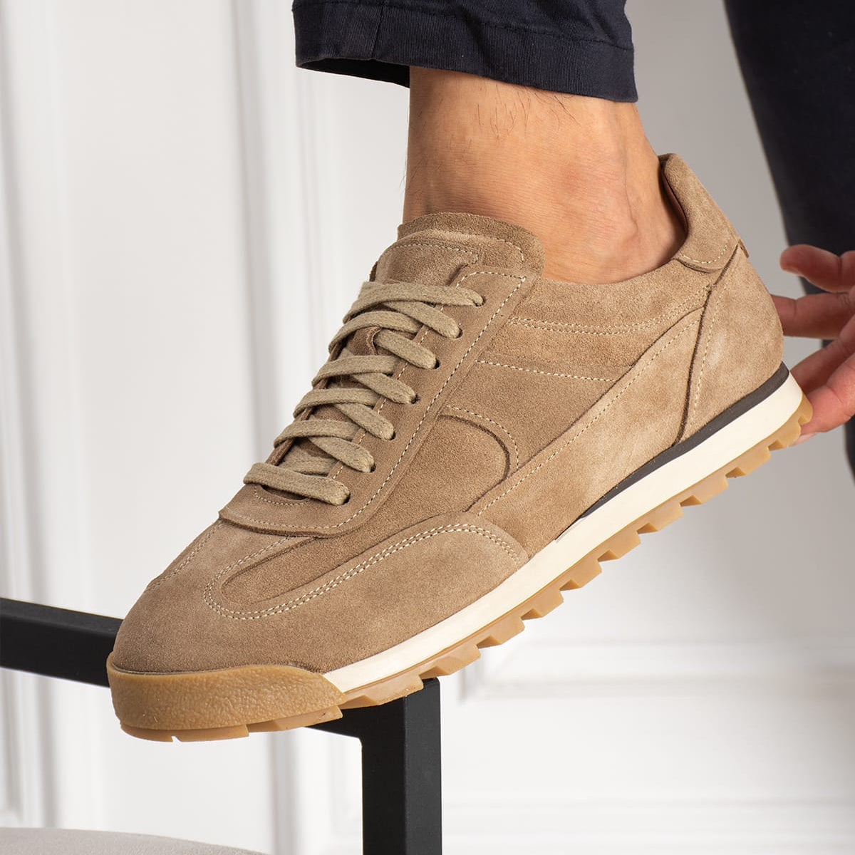 Sneaker Casual Runner Suede Beige