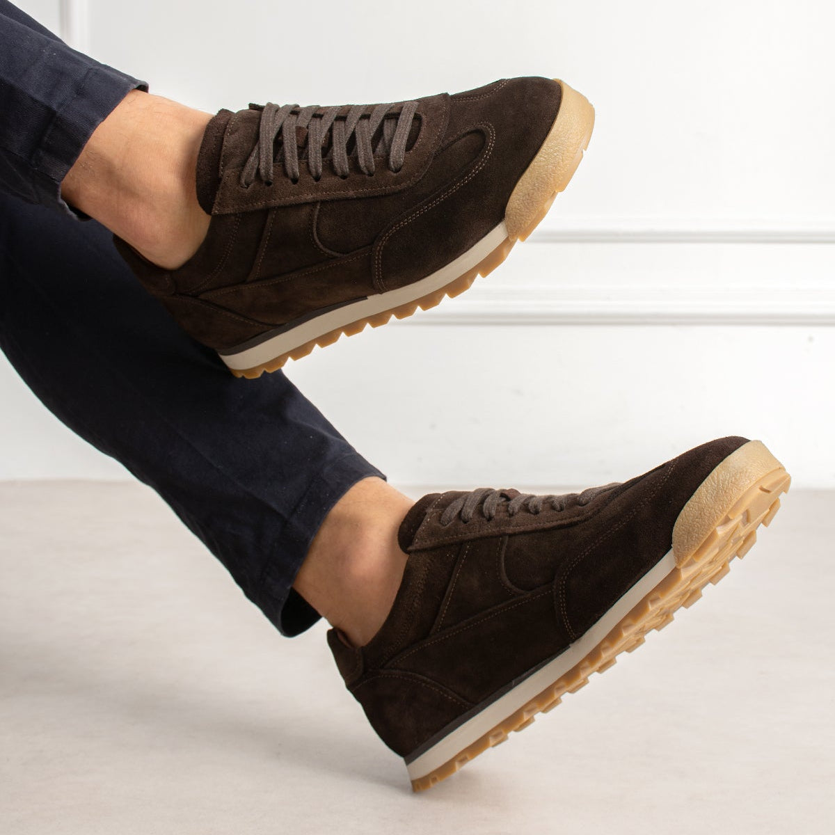 Sneaker Casual Runner Suede DarkBrown