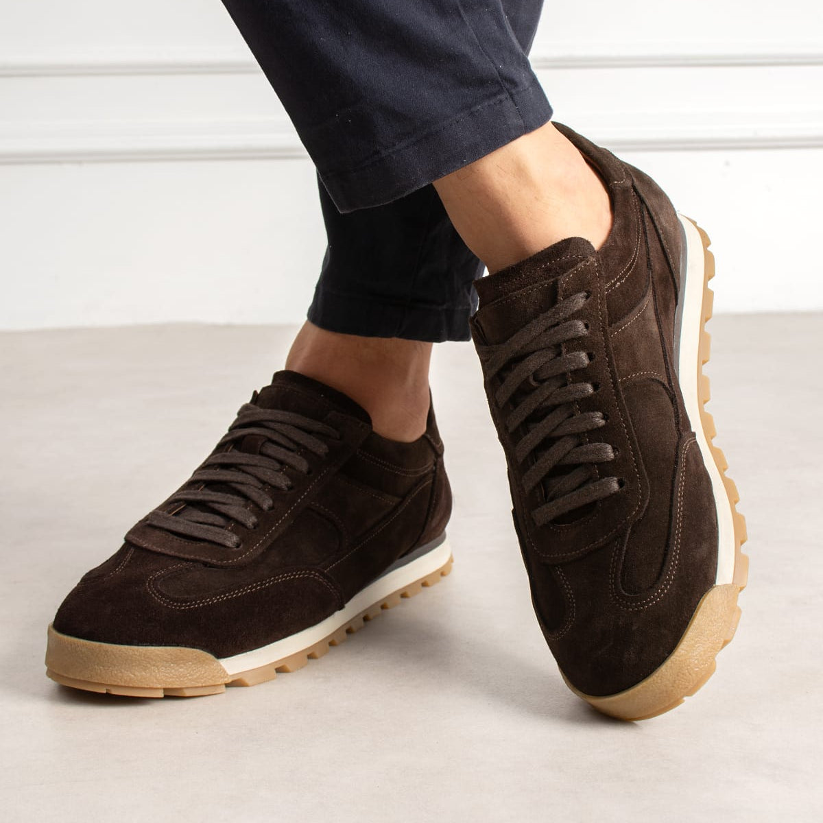 Sneaker Casual Runner Suede DarkBrown