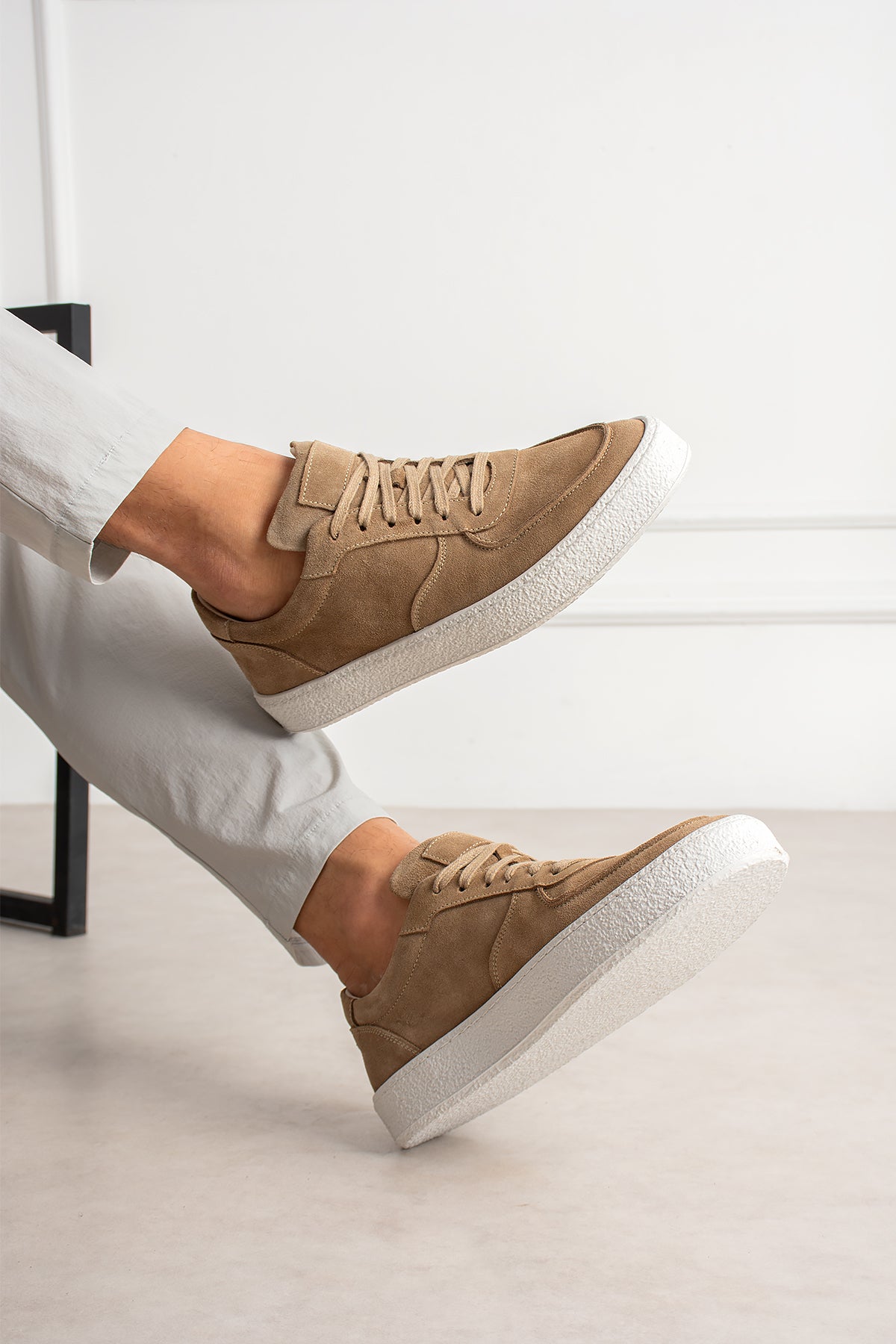 Sneaker Como Suede Beige