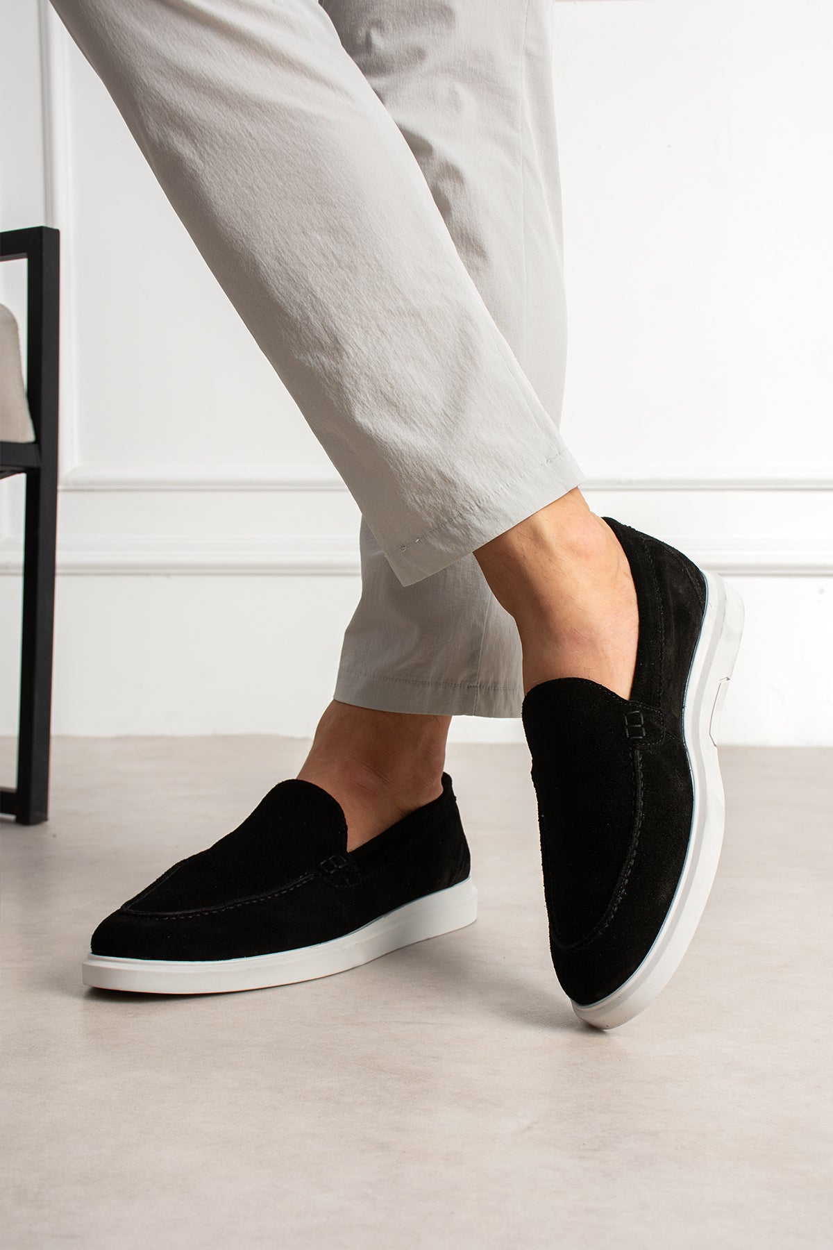 Loafer Premium Suede Black