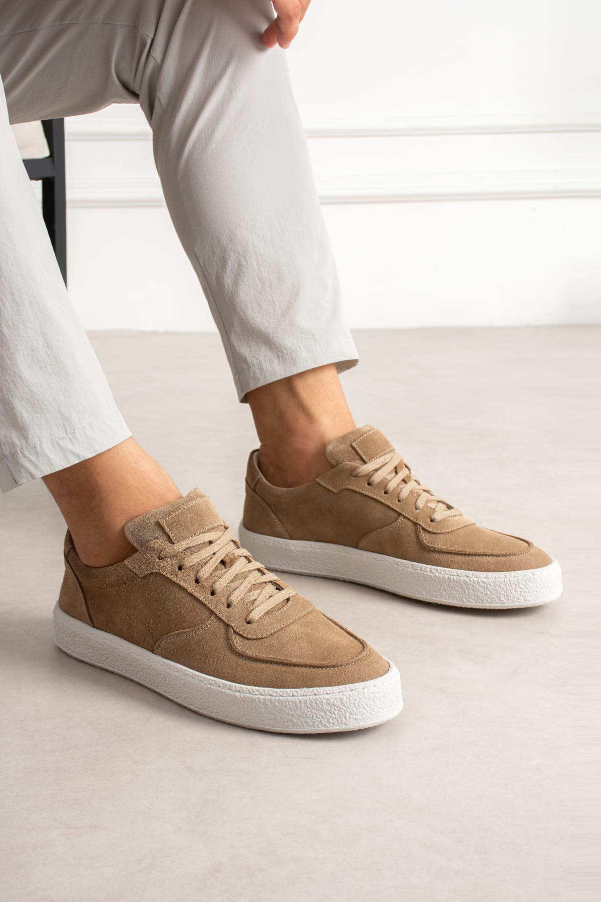 Sneaker Como Suede Beige