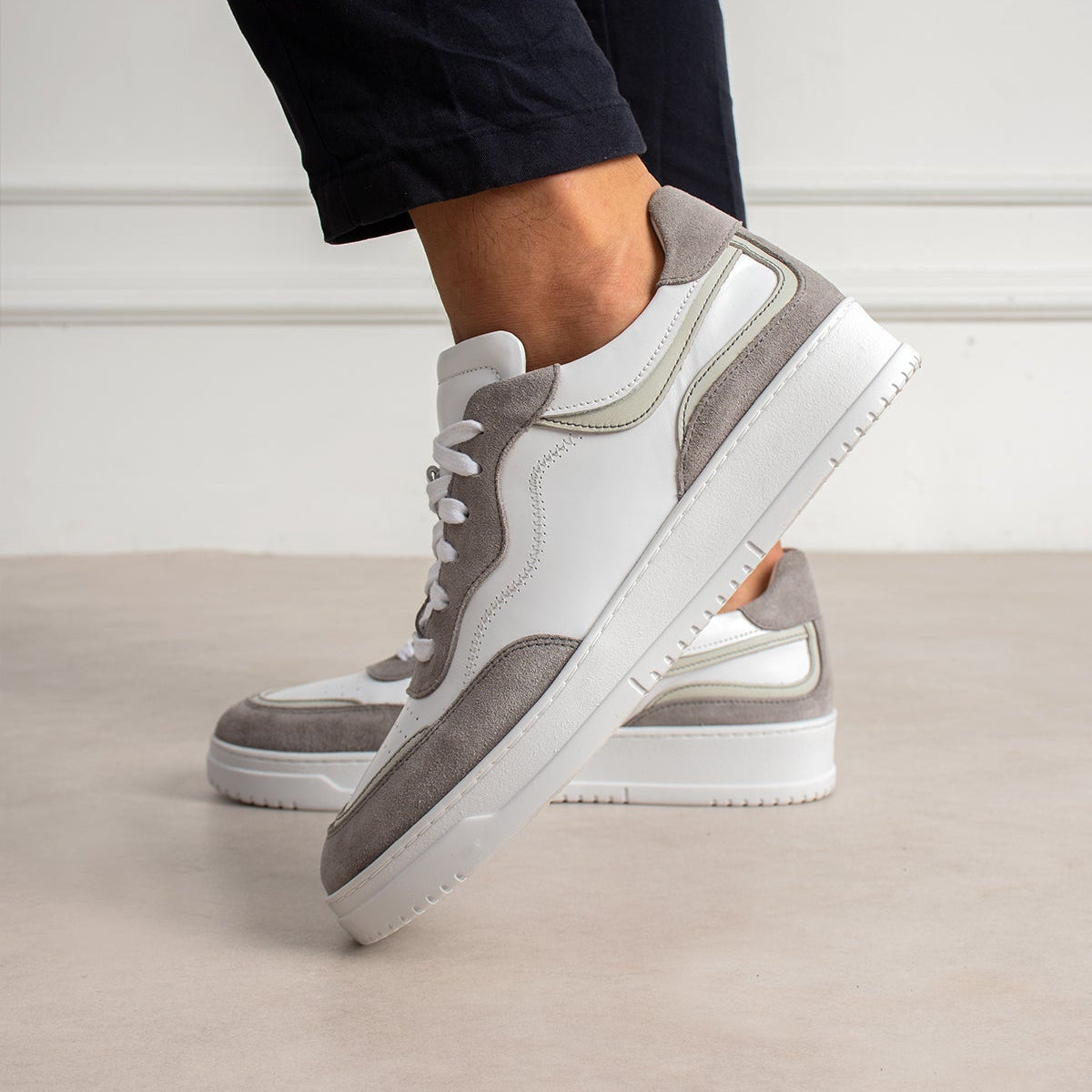 Sneaker Retro Court Leather Cloud Drift