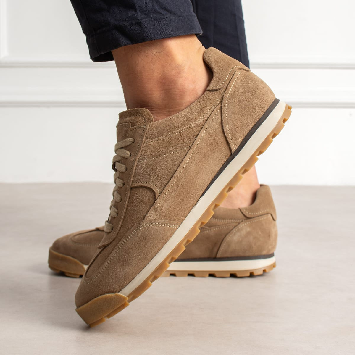 Sneaker Casual Runner Suede Beige