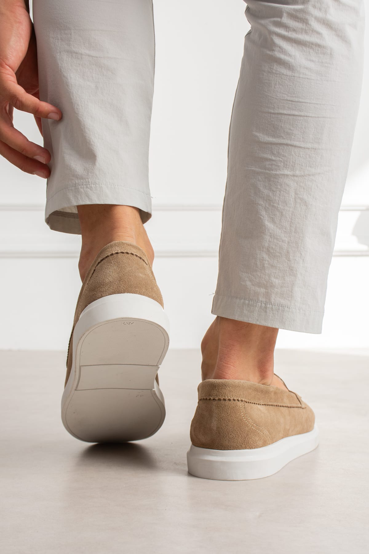 Loafer Premium Suede Beige